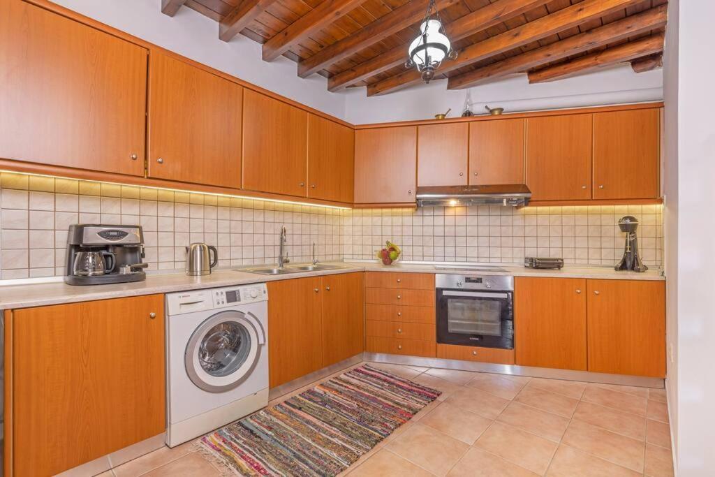 Margaritis Luxury Medieval House Rhodes City Exterior photo